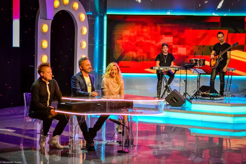 DUELUL PIANELOR Ovi si echipa lui din 28 mai