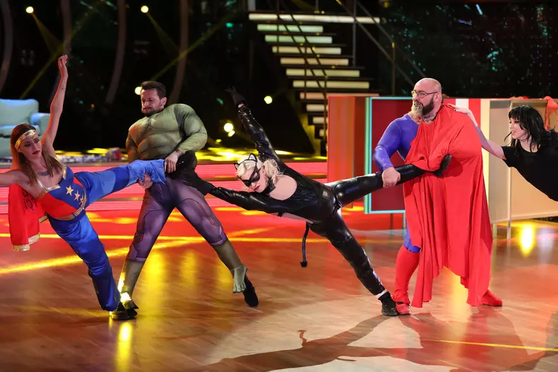 Uite cine danseaza (8)