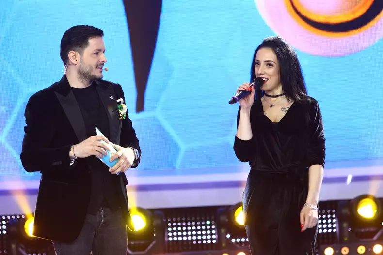 Giulia Anghelescu, George Papagheorghe și Raluka sunt invitații lui Liviu Vârciu, diseară, la „Zaza Sing” (8)