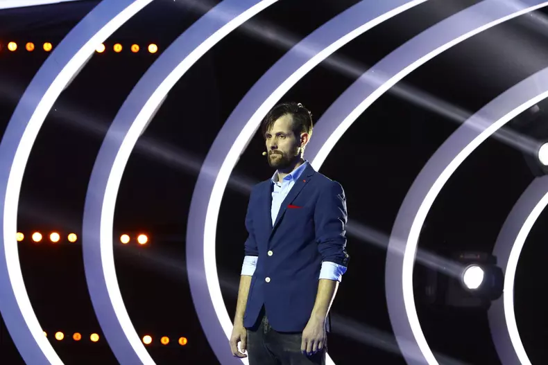 Doi buni prieteni au pierdut toți cei 100.000 de lei puși în joc, aseară, la “Guess My Age – Ghicește vârsta” (7)