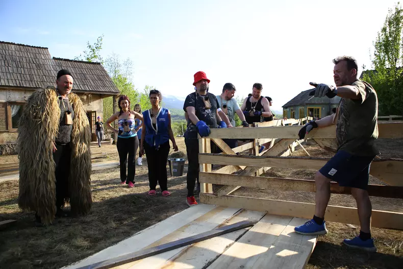 „Ferma vedetelor”. Diana Dumitrescu a ales fermierul săptămânii Majda Aboulumosha (6)