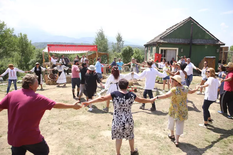 Ferma vedetelor (6) (2)