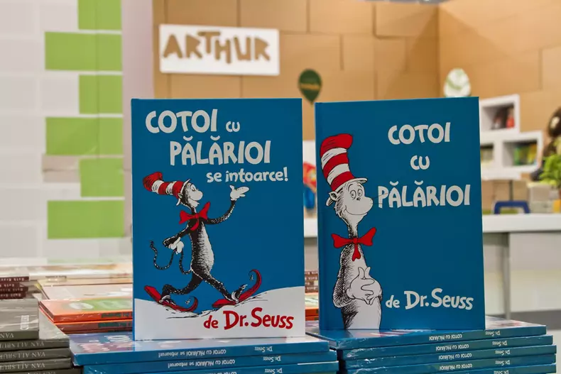 Vlad si cartea cu genius_Cotoi cu palarioi