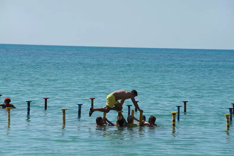 ultimul trib madagascar (8)