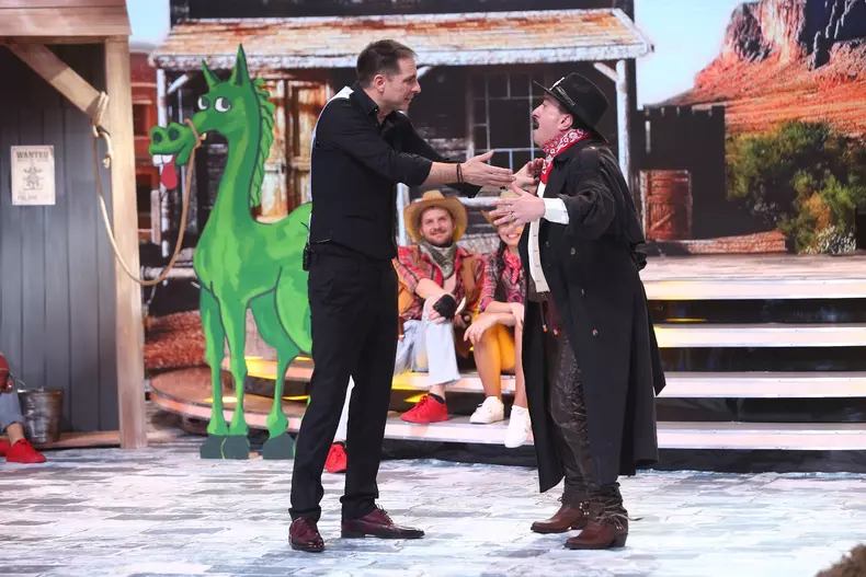 scena misterelor (9)