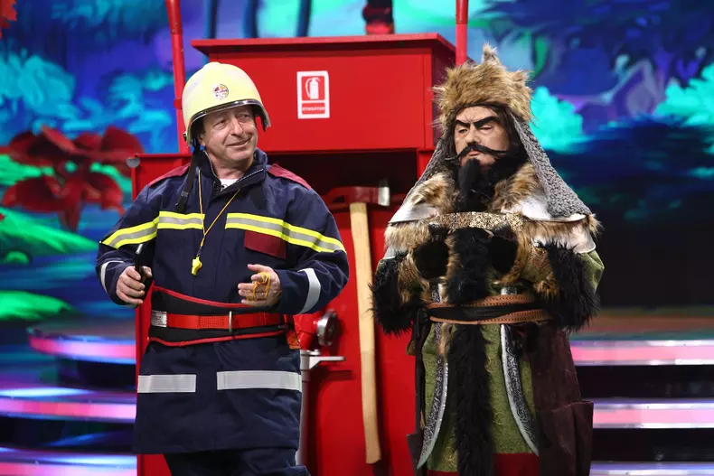 Scena misterelor (12)