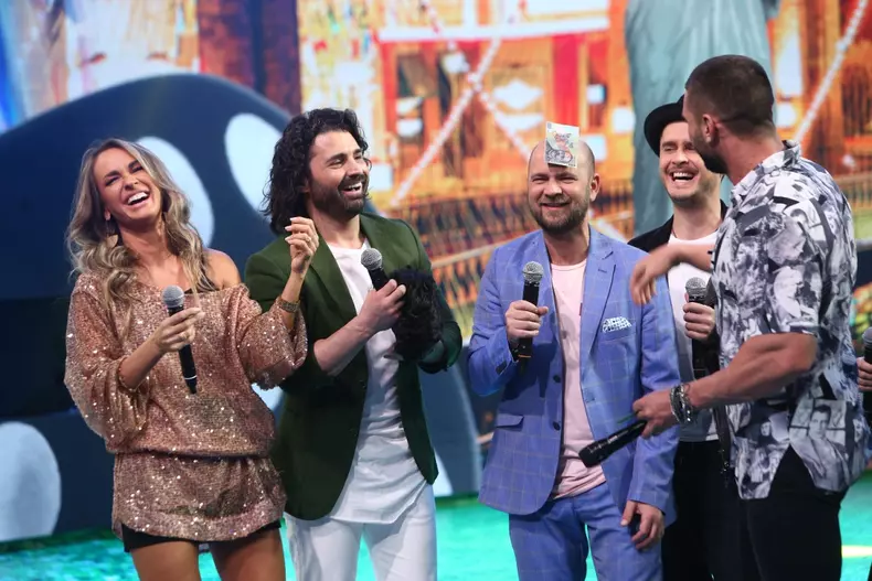 Scena misterelor (5)