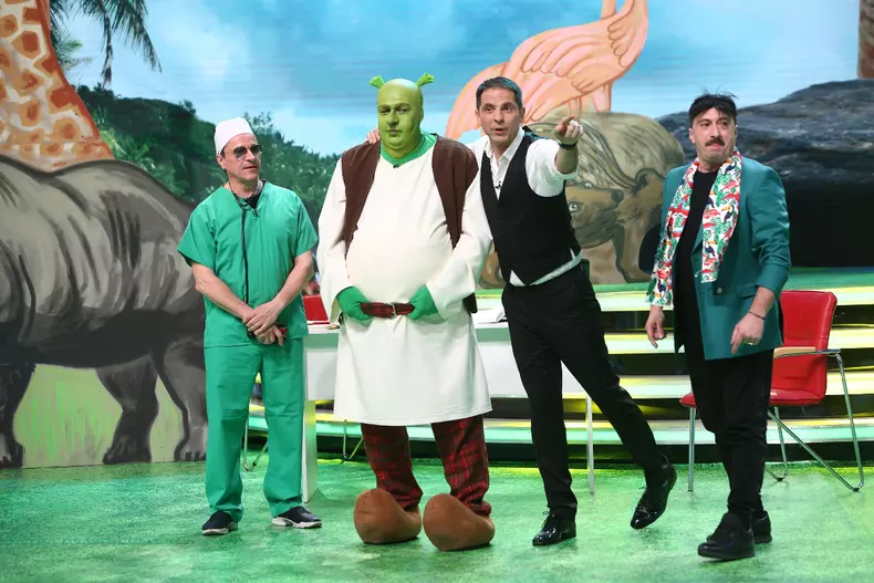 Scena misterelor (8)