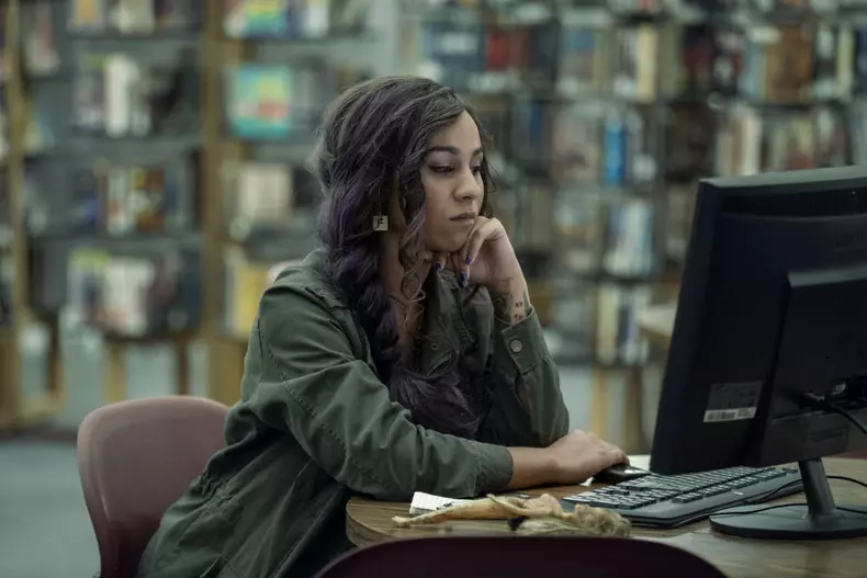 NOS4A2_104_ZD_1017_0717_RT