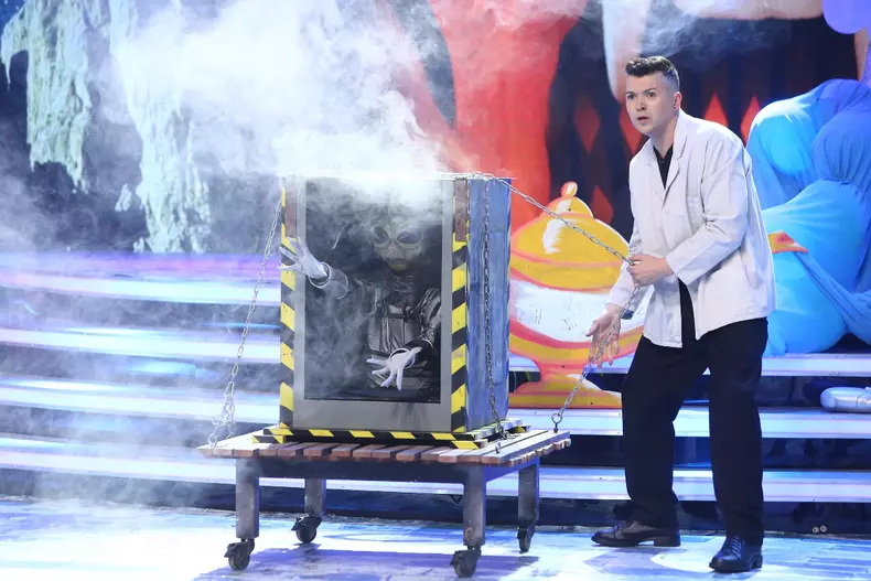 Scena misterelor (7)