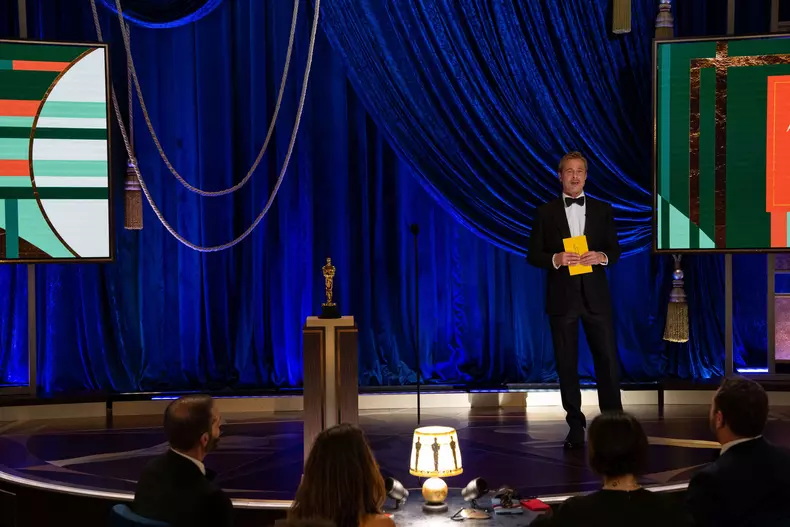 Brad Pitt, apariție la patru ace la Gala Premiilor Oscar 2021 (3)