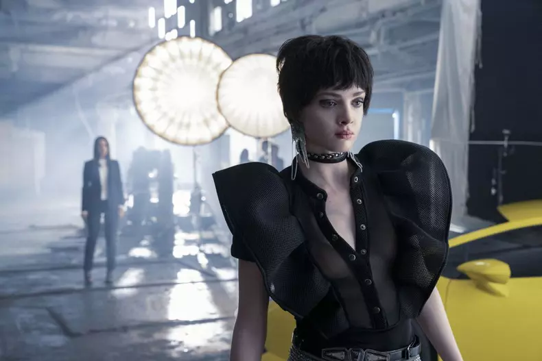 Mostenirea lui Jupiter Netflix premiera (10)