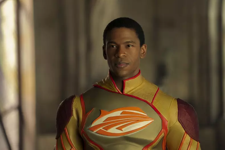 Mostenirea lui Jupiter Netflix premiera (8)