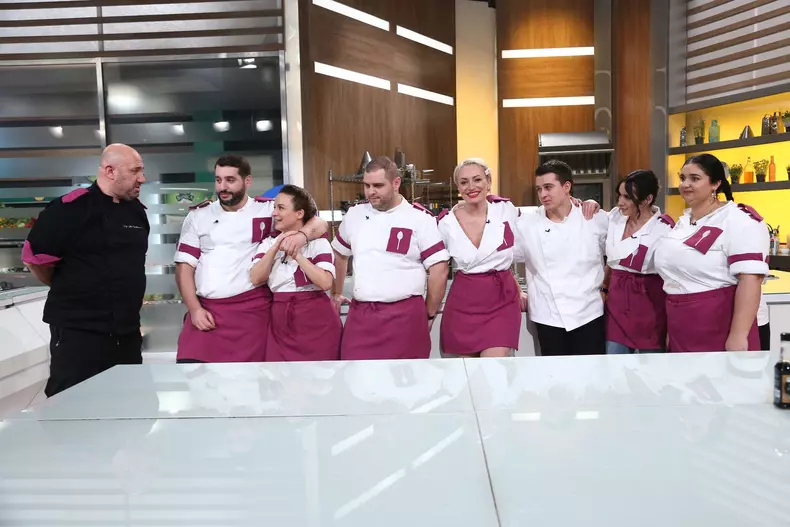 Chefi la cuțite, 25 mai 2021. Cine a fost eliminat. Chef Bontea a rămas fără încă un concurent (2)