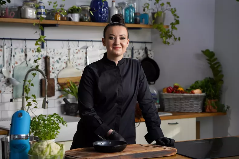 O concurentă de la „Chefi la cuțite” va avea propria emisiune, la Antena 1. Când începe Hello Chef