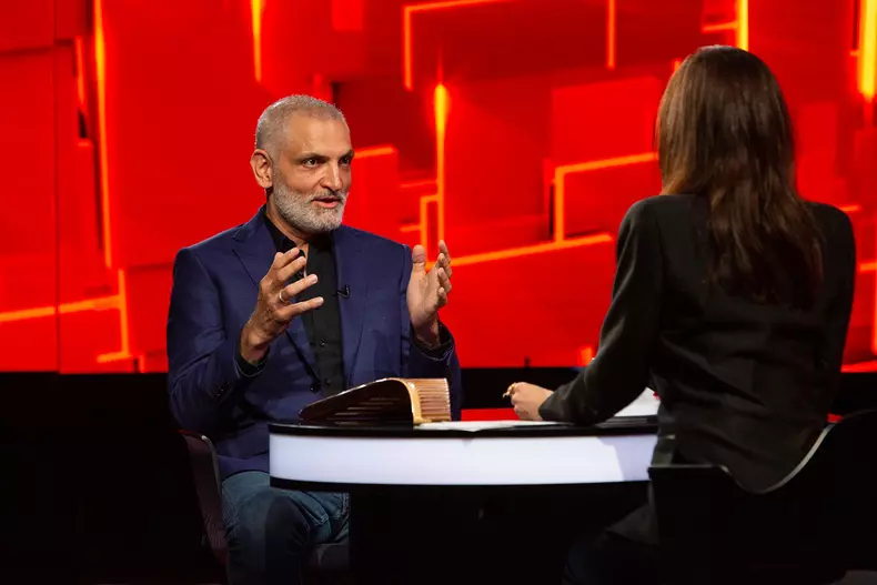 Damian Draghici _ 40 de intrebari cu Denise Rifai