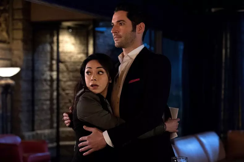Aimee Garcia si Tom Ellis Lucifer