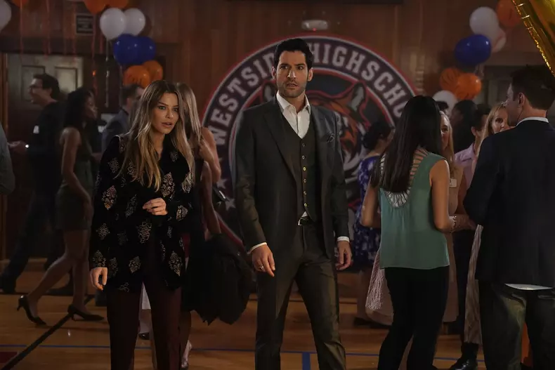 Tom Ellis si Lauren German - serialul Lucifer, Netflix