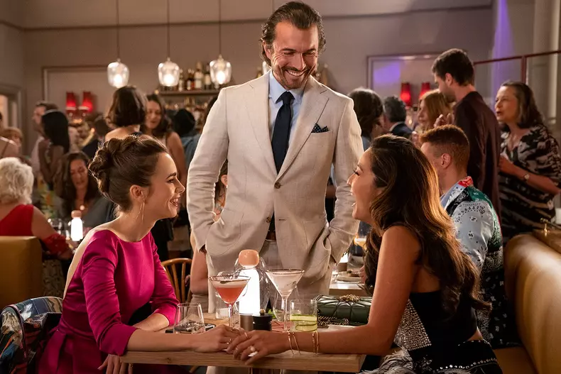 „Emily-in-Paris-revine-la-Netflix-cu-sezonul-2.-Cand-va-fi-lansat.-Primele-imagini-5