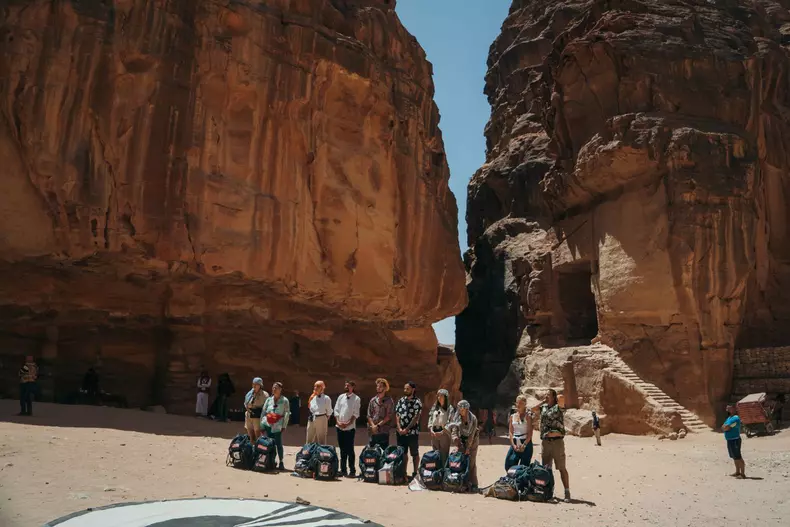 Follow-30-General-31-AE4-7