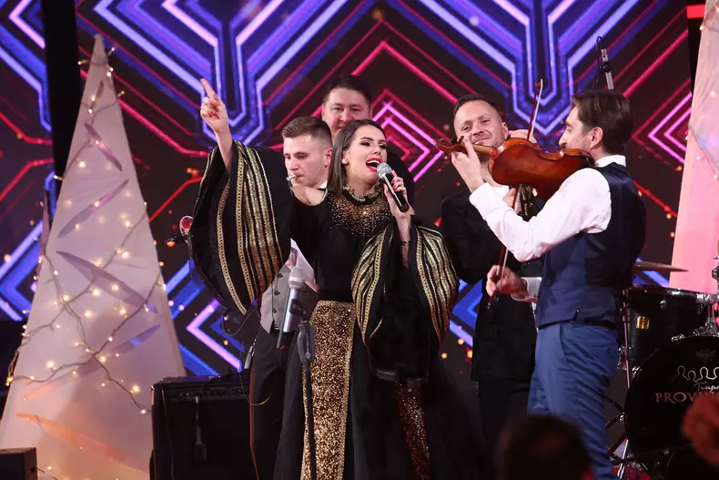 revelion mirela vaida 2022 (6)