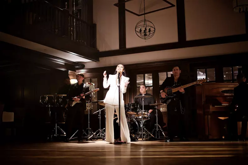 andra-melodie-pas-cu-pas-1