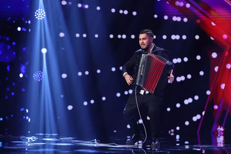 Adrian-de-la-Bobesti