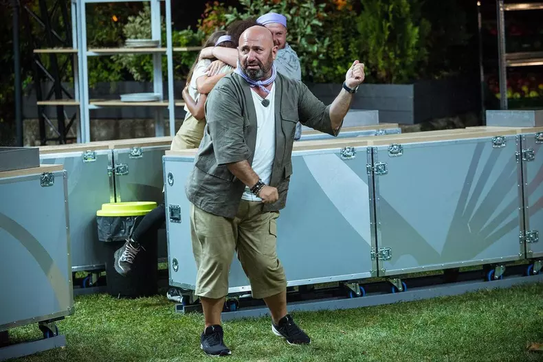 Ce-avantaje-au-obtinut-echipele-de-la-Chefi-fara-limite-2022.-Anuntul-facut-de-Irina-Fodor-in-prima-editie-din-Serres-6