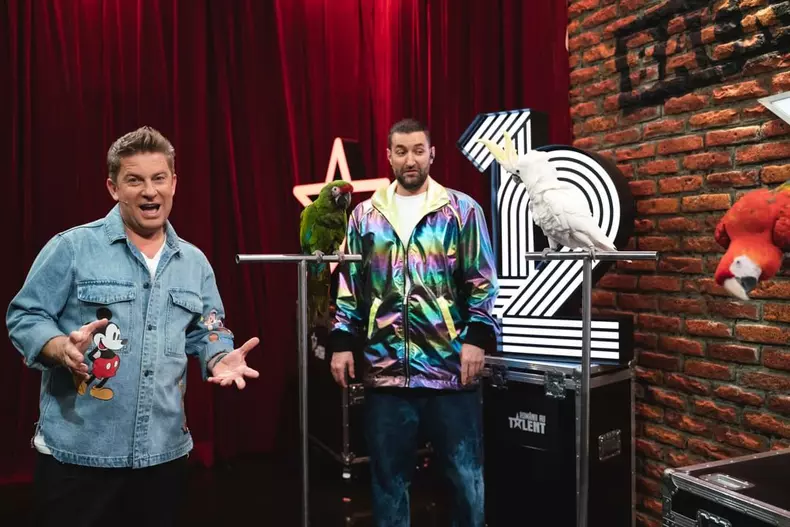 Smiley-Pavel-Bartos-1-1