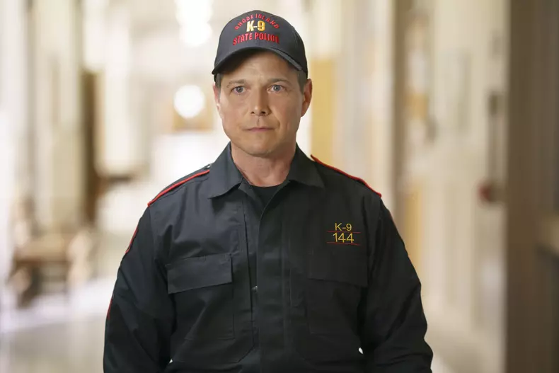 Tot-ce-trebuie-sa-stii-despre-filmul-Netflix-„Salvat-de-Ruby-Saved-by-Ruby-16