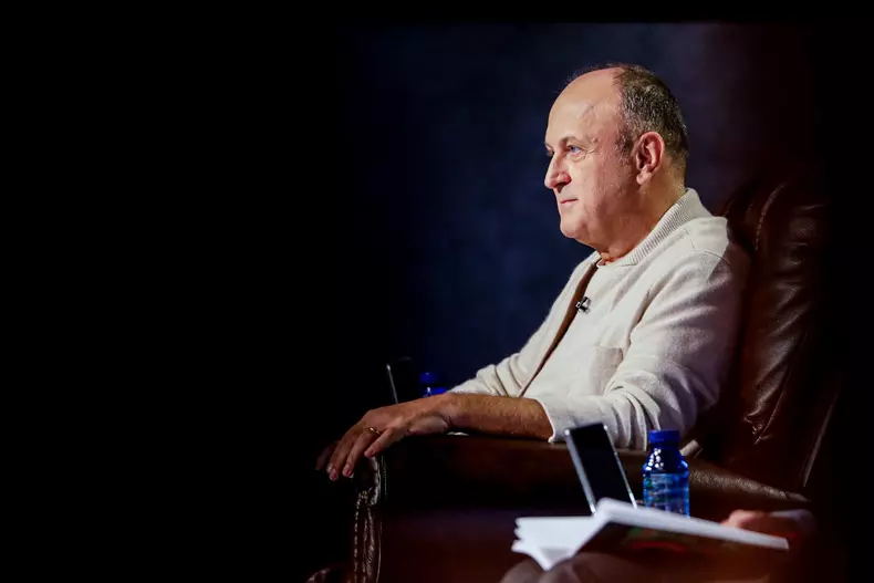 Dan-Sucu-Imperiul-Leilor-2