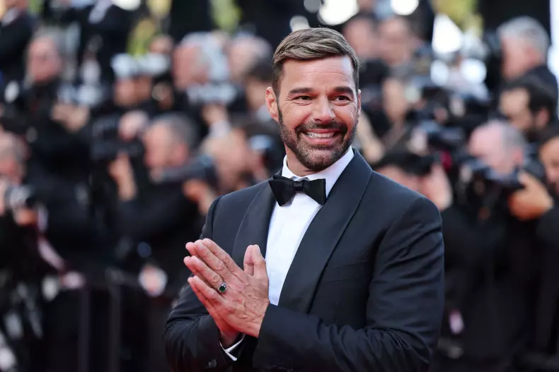 Ricky Martin, prima reacție după ce a primit un ordin de restricție. De ce este acuzat starul
