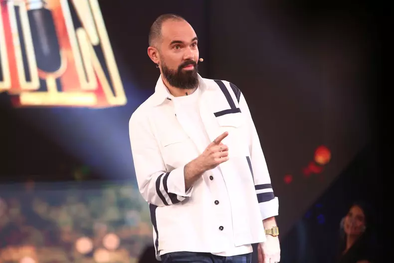 Stand-Up Revolution 12_1 (1)