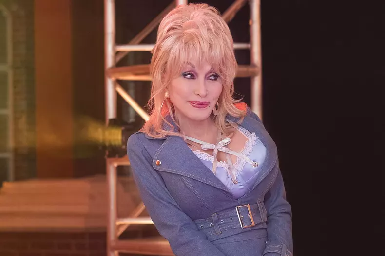 "Dolly Parton's Heartstrings" Season 1 (2019)