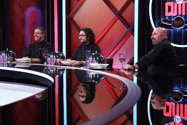 Chefi-la-cutite_-Juratii-1