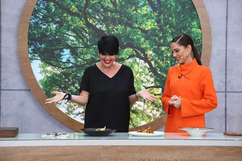 Lupta-pentru-amuleta-2-Patrizia-Paglieri-si-Irina-Fodor