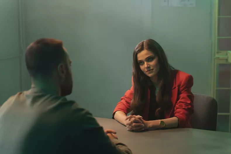 Theo Rose - Vera Maximilian (episod 1 Clanul)