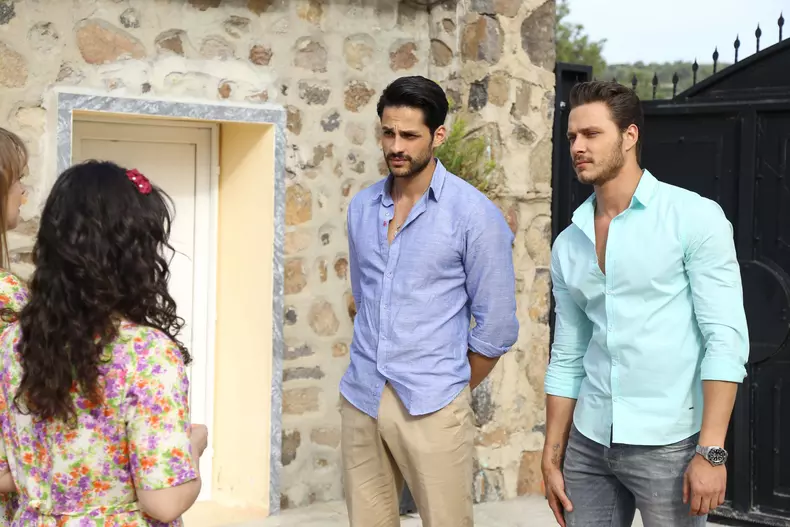 „Viața e frumoasă când ești îndrăgostit”, un nou serial turcesc difuzat în premieră în România. Unde îl putem vedea