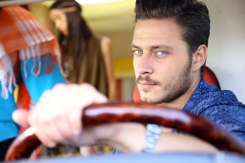 „Viața e frumoasă când ești îndrăgostit”, un nou serial turcesc difuzat în premieră în România. Unde îl putem vedea