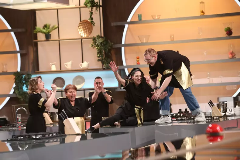 Echipa-lui-Catailn-Scarlatescu-castigatoare-2