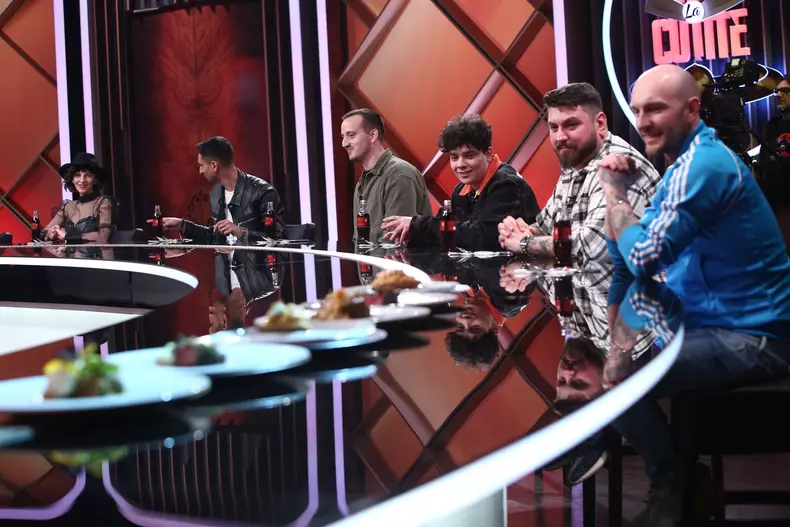 Juratii-din-stand-up