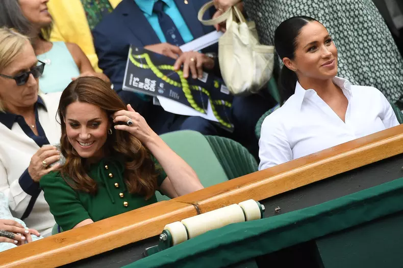 Secretul lui Kate Middleton: de ce ea a reușit să se adapteze vieții regale, iar Meghan Markle a dat greș