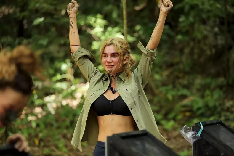 bia-khalifa-descalificata-de-la-sunt-celebru-scoate-ma-de-aici-3