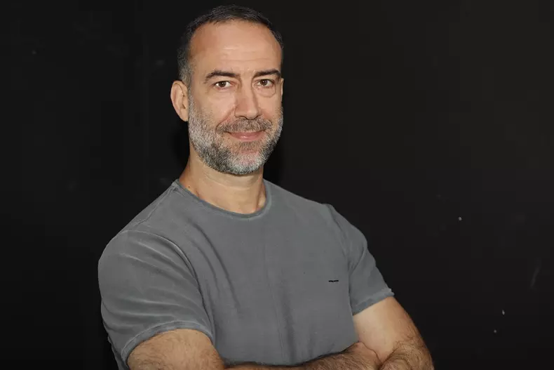 cum-a-ajuns-serban-pavlu-sa-faca-parte-din-echipa-„in-puii-mei-4