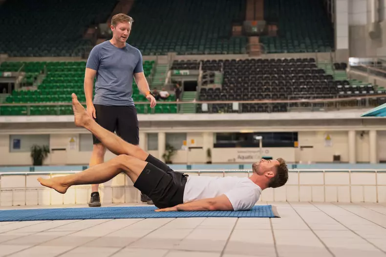 „Chris Hemsworth Dincolo de limite”