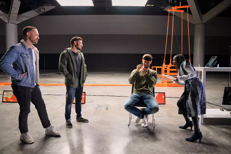 „Chris Hemsworth Dincolo de limite”