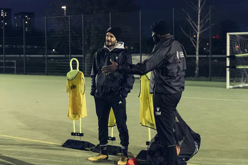 david-beckham-salveaza-echipa-2