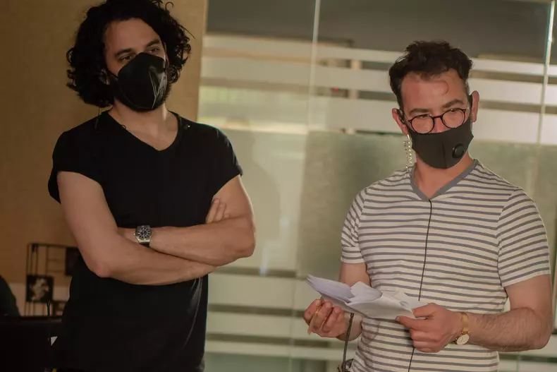 love-sorry-noul-film-de-co„Love Sorry”, noul film de comedie regizat de Iura Luncașu, este disponibil pe Netflixmedie-regizat-de-iura-luncasu-este-disponibil-pe-netflix-2