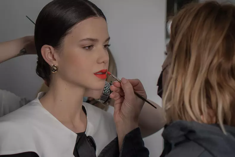 „Love Sorry”, noul film de comedie regizat de Iura Luncașu, este disponibil pe Netflix