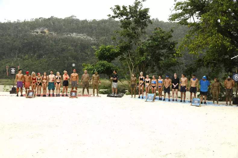 FAIMOSII-vs-RAZBOINICII